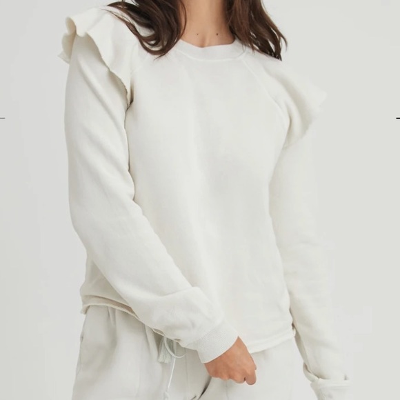 SomethingNavy Meghan Ruffle Sweatshirt - Picture 5 of 6